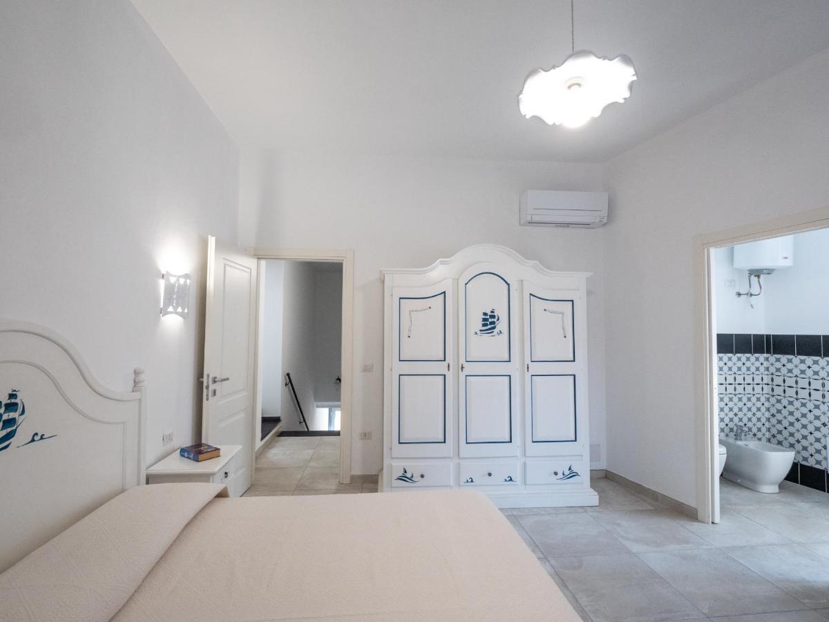 Affittacamere Solki Sant'Antioco Bagian luar foto